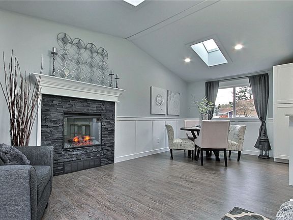 4th image of 1405 152nd Street Ct E