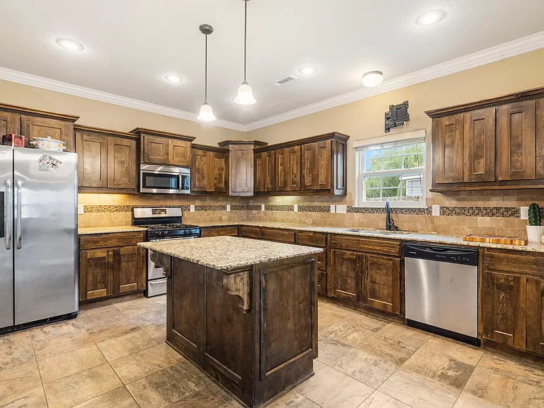 4263 W Marlowe Ln — Photo 3
