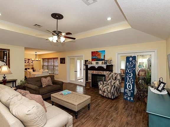 5th image of 340 Timberlane Dr