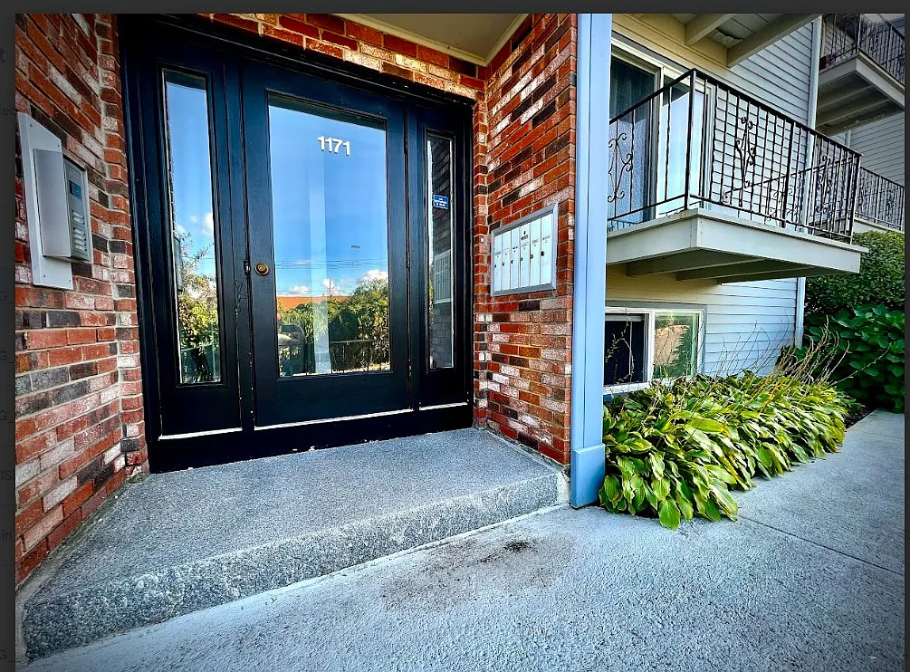 Building Photo - 1171 Nantasket Ave #B2