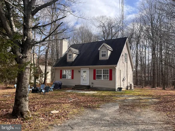 1154 Jewel Ter, Tobyhanna, PA 18466