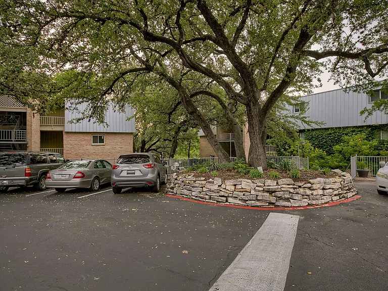 620 S 1st St #107 — Photo 21