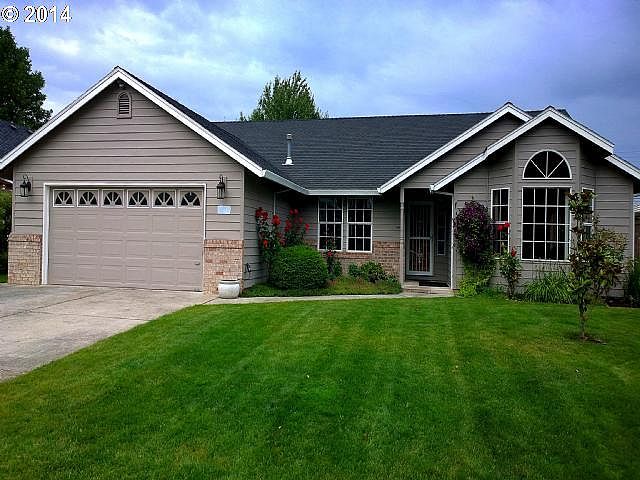 2nd image of 1872 NE Trisha Dr
