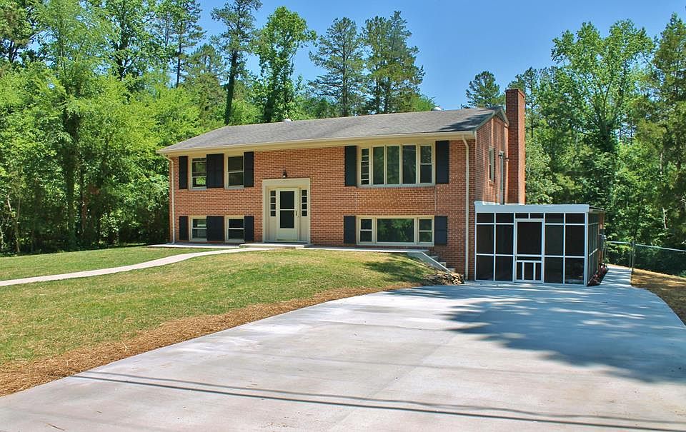 1st image of 253 Canterbury Dr