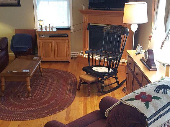 3rd image of 1034 Dandridge Dr