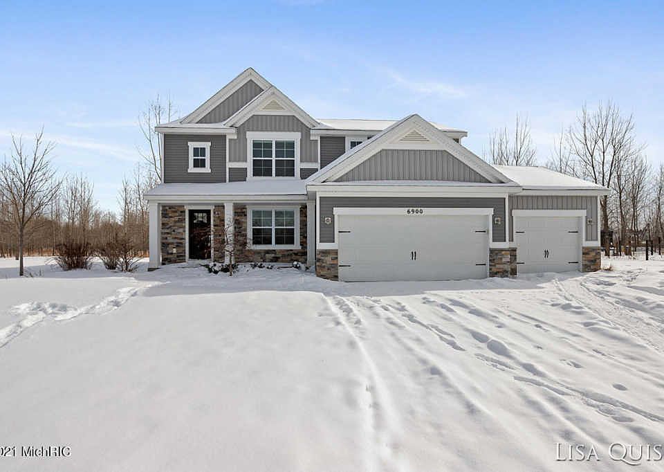 1st image of 6900 Madrone Dr NE
