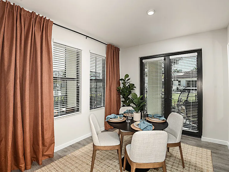 Lago Apartments — Photo 40