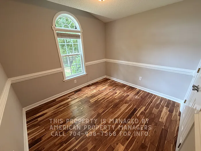 103 Whitney Ct — Photo 14