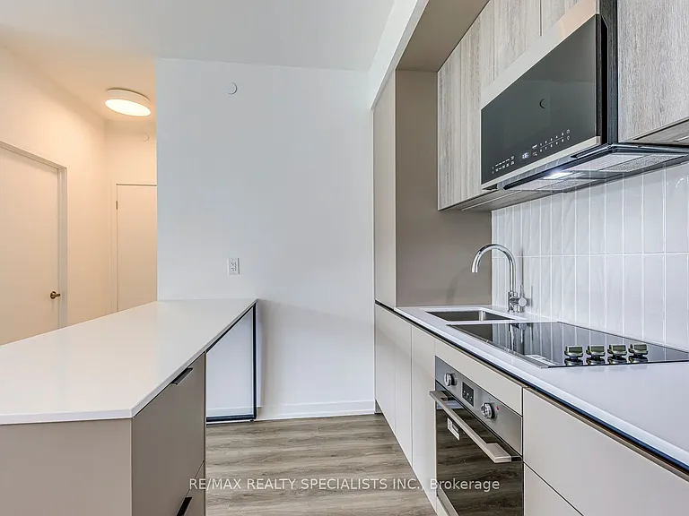 2485 Eglinton Ave W #1018 — Photo 14