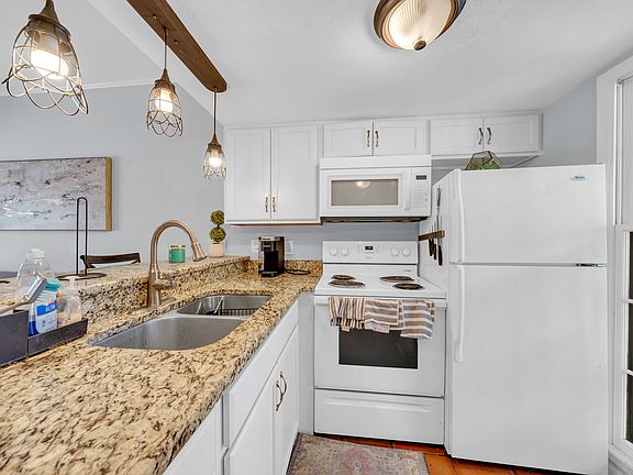 5th image of 66 Brees Blvd #64