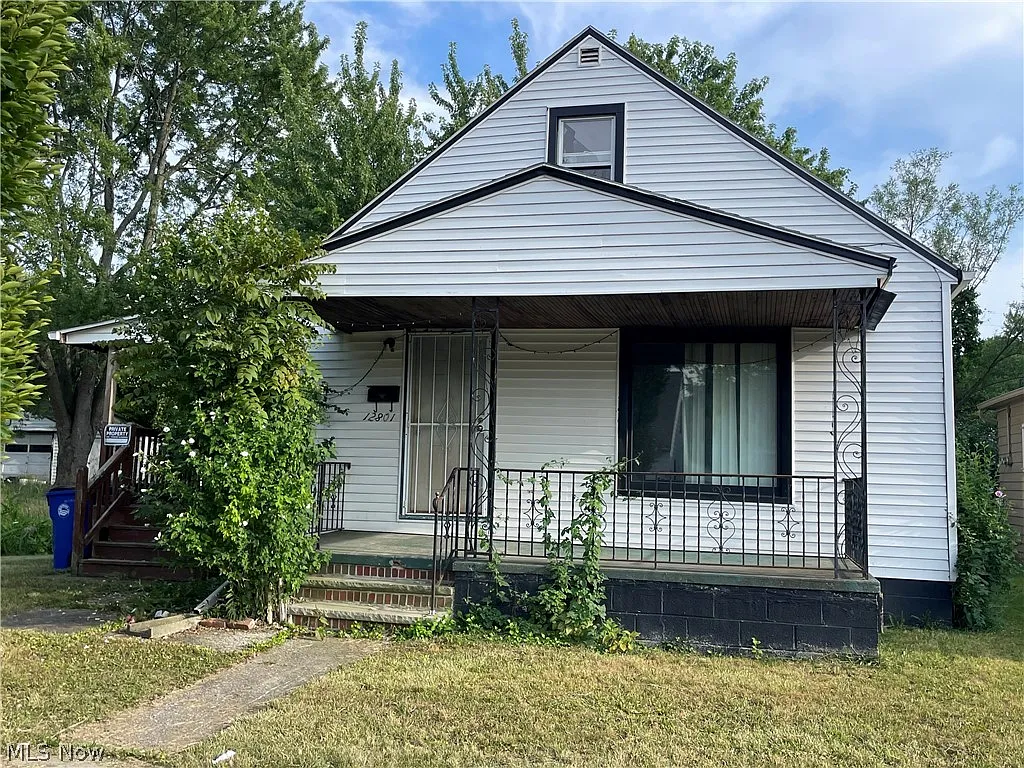 12801 Leeila Ave photo 1