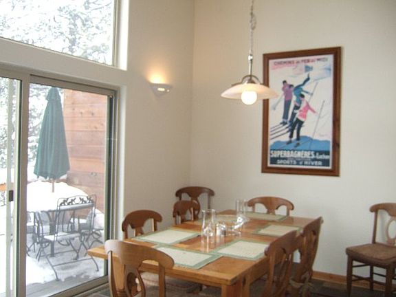 5th image of 11403 Northwoods Blvd #3
