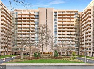 4141 N Henderson Rd APT 209, Arlington, VA 22203