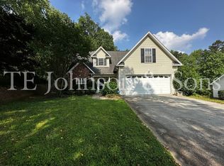 1142 Folkstone Ridge Ln, Winston Salem, NC 27127