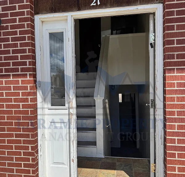 714 Downey St #21 — Photo 2