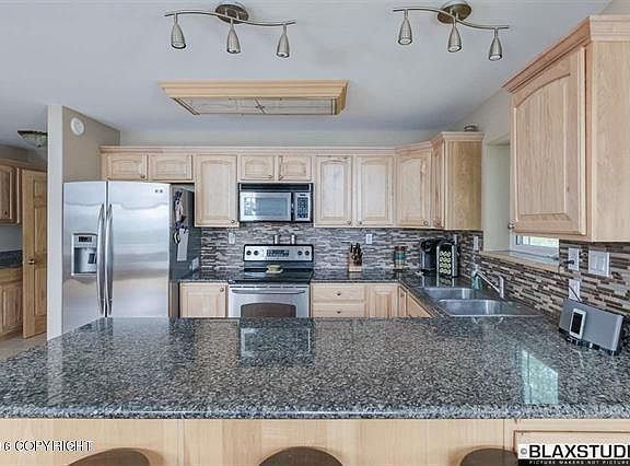 3rd image of 3186 Forrest Dr