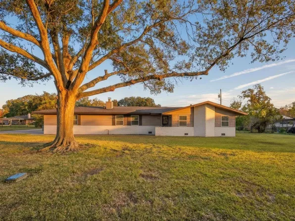 316 Linda Ave, Bridge City, TX 77611