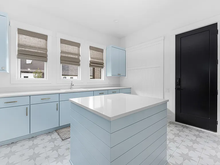10119 Laurier Ln — Photo 47
