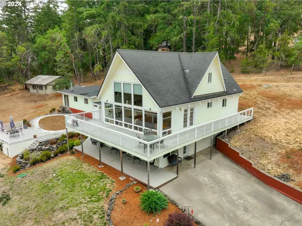 1381 San Souci Dr, Roseburg, OR 97471