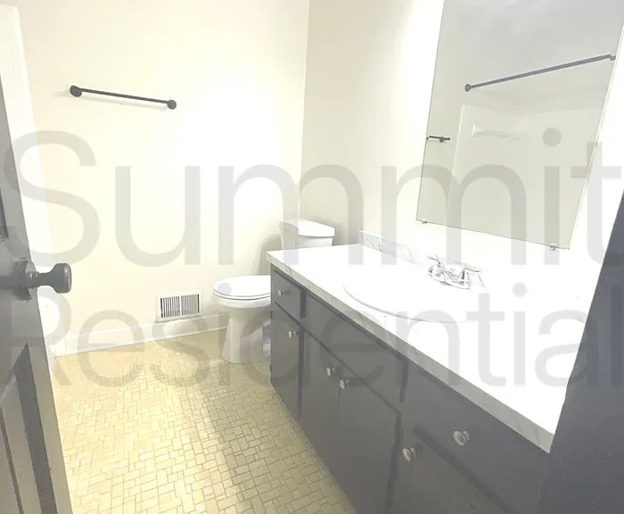512 Raven Springs Trl — Photo 11