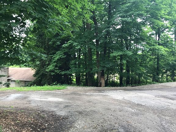 5th image of 1760 Woodland Heights Ln NW
