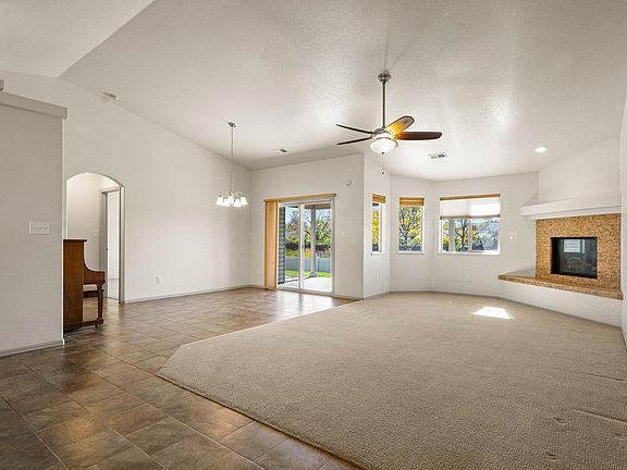 5th image of 1338 Windsor Park Dr