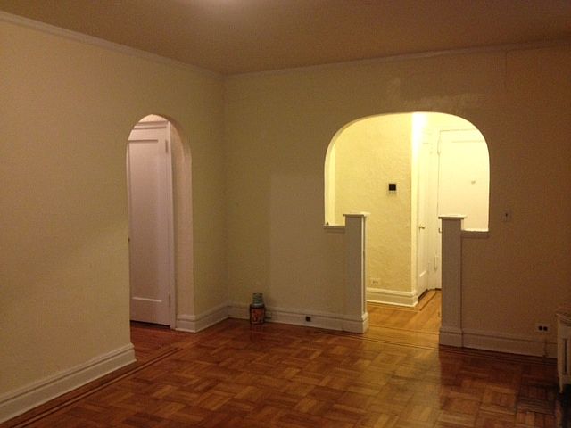 1st image of 121 Seaman Ave APT 1A