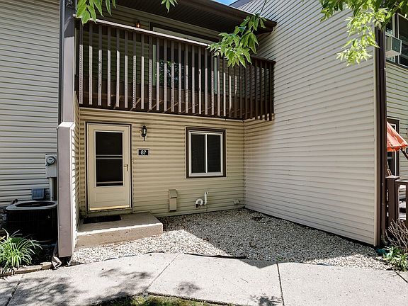2nd image of 87 River Woods Ln