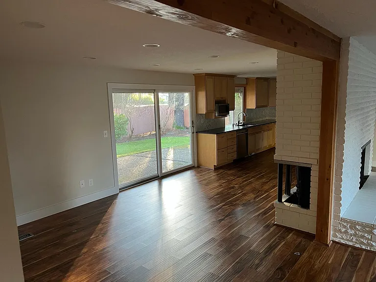 1001 SE 128th Ave — Photo 16