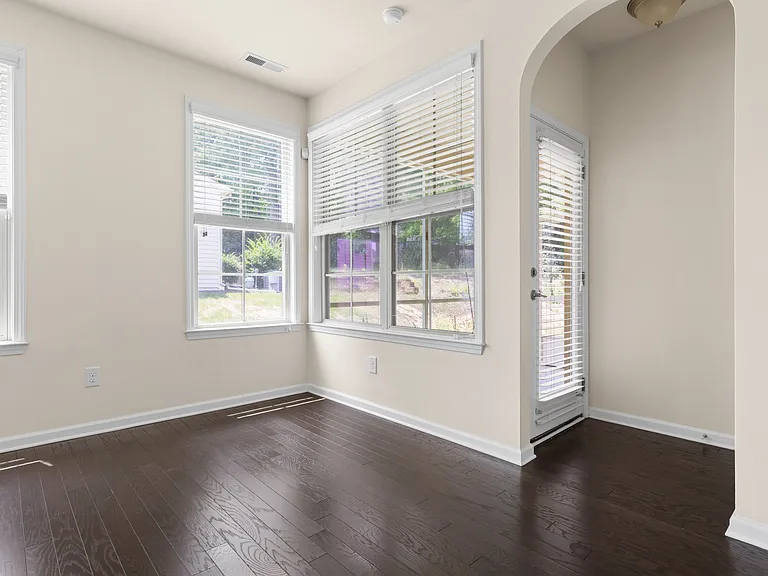 Entrance to Screened Porch