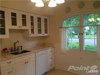 5th image of 718 Glenvista Pl