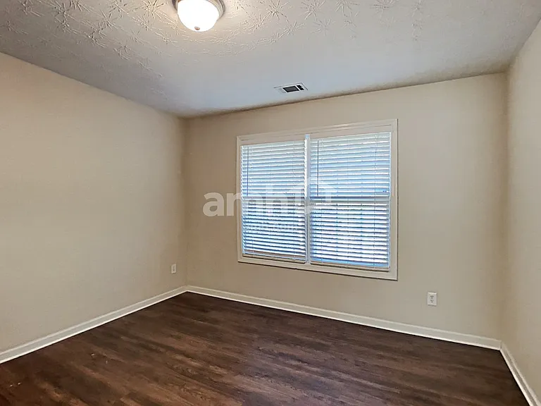 1558 Great Shoals Cir — Photo 16