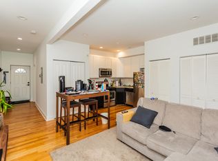 2102 N Damen Ave APT 2R, Chicago, IL 60647