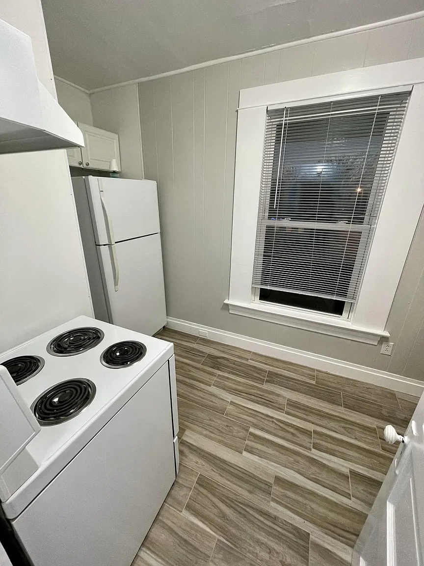 230 S Buchanan St #D photo 1
