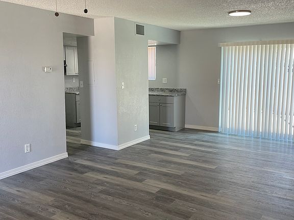 2nd image of 2309 N 28th St #11408114