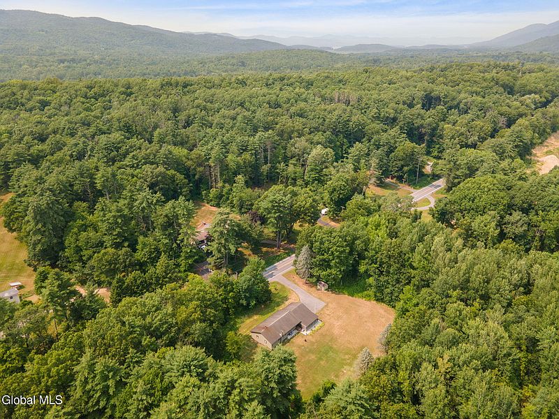 2nd image of 1276 Ridge Road