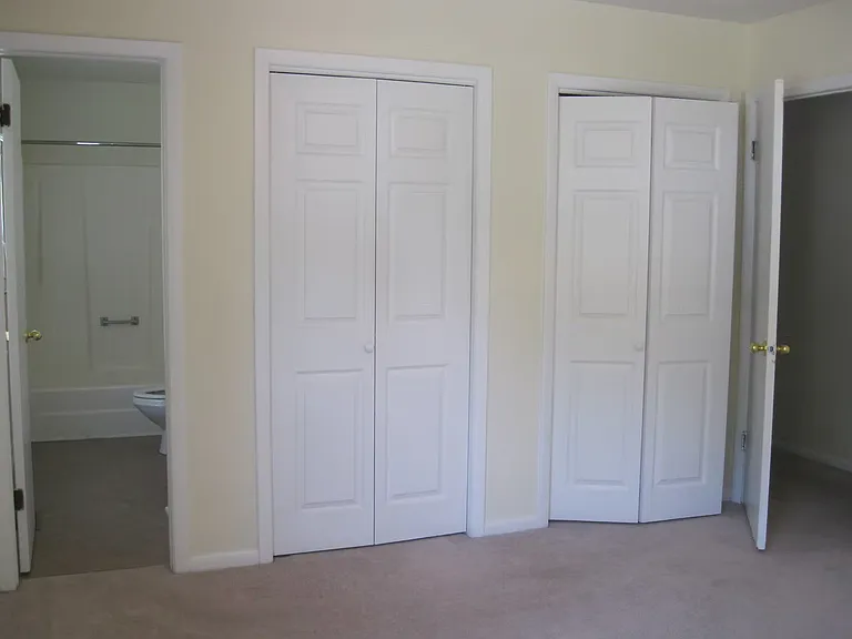 714 Capitol Landing Rd — Photo 2