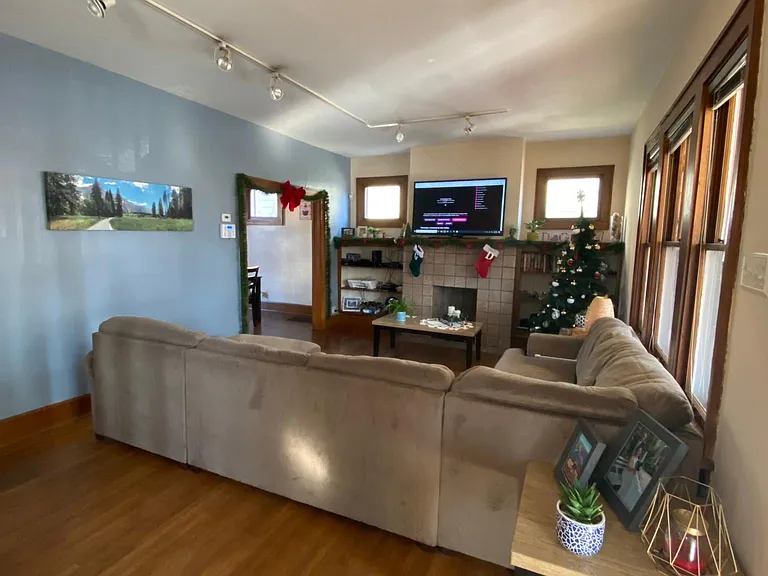 98 Tibet Rd — Photo 2