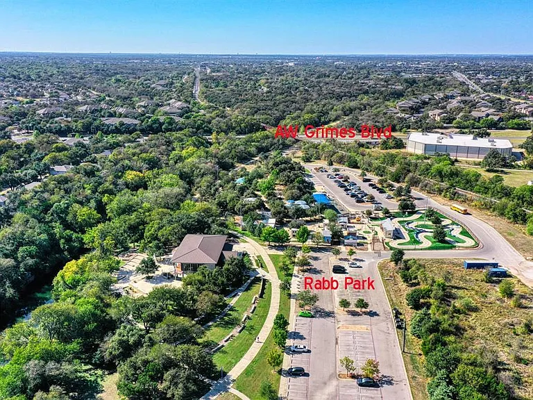 2412 Willow Way — Photo 34