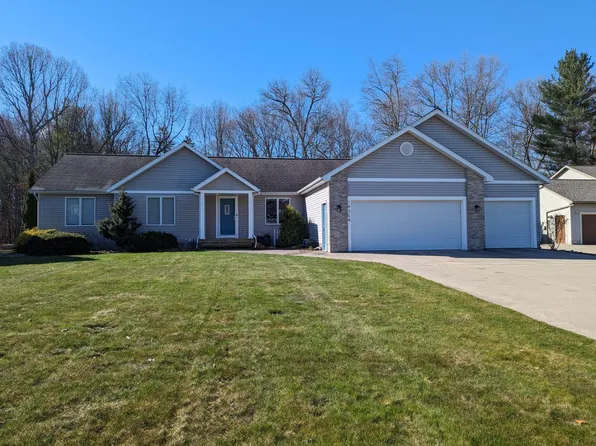 14354 Amy Lynn Ln, Nunica, MI 49448