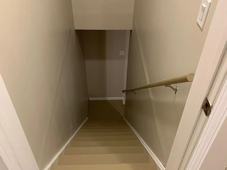 17 Davis Dr — Photo 9