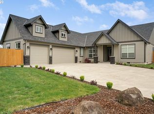 570 Nettle Ct, Silverton, OR 97381