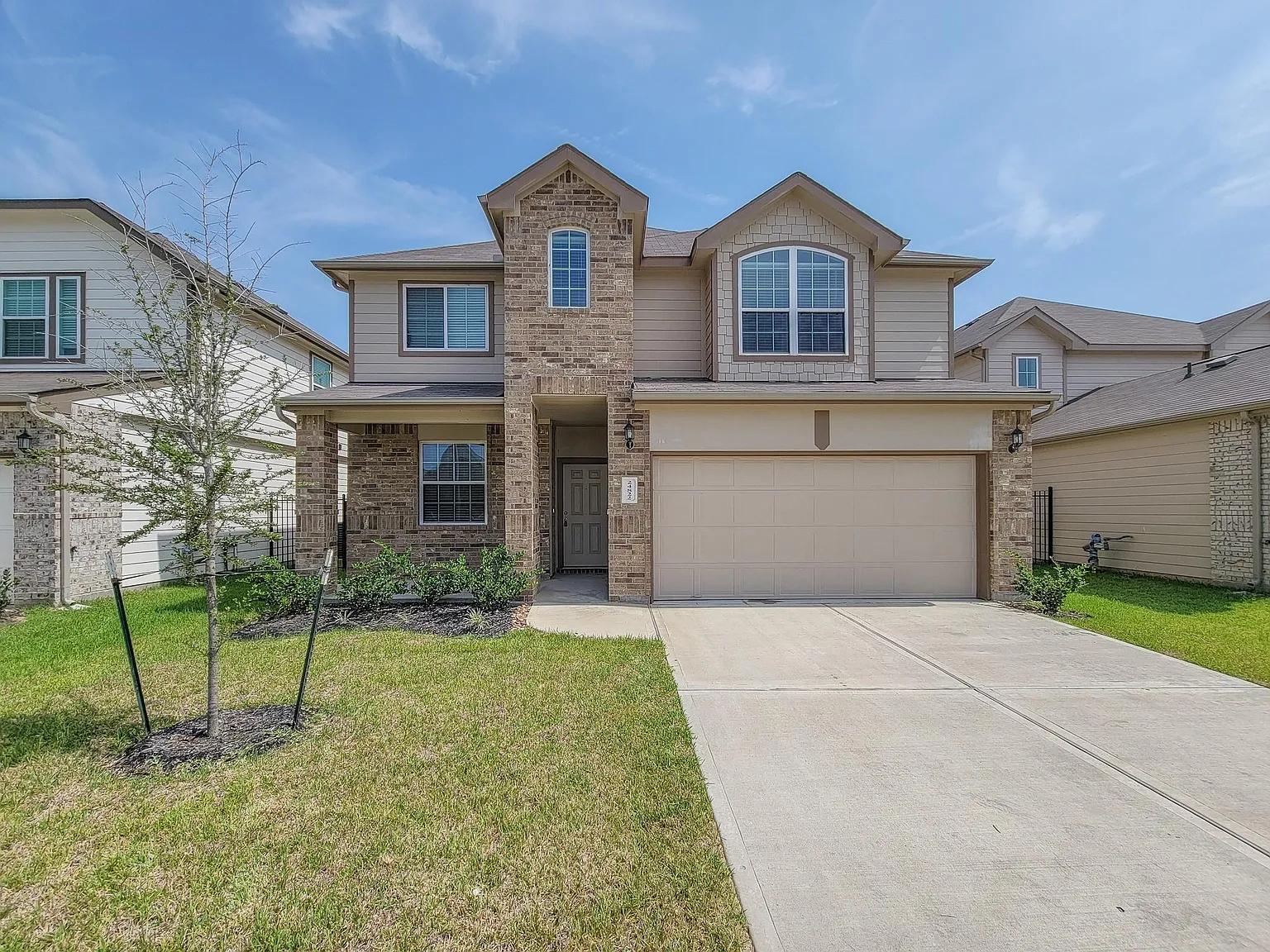4 bed, 3.5 bath, 3090 sqft, $3,200 — Photo 3
