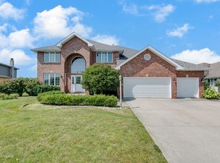 18828 Rosewood Ln, Mokena, IL 60448
