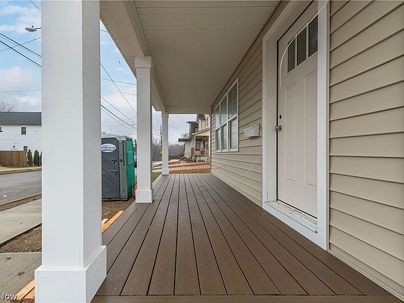 3rd image of 2260 W 30th St