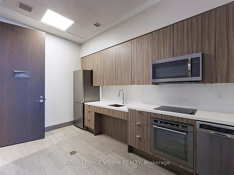 10 York St #1012 — Photo 7