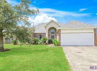 11447 Hampton Ct, Denham Springs, LA 70726
