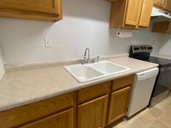 2409, 2409 Marquette Rd #D1, Peru, IL 61354