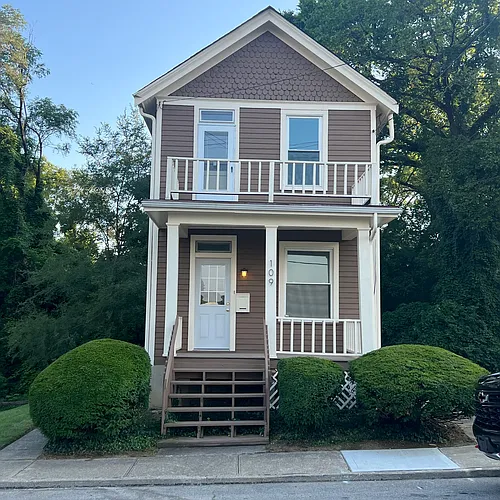 109 Church St Photo 1