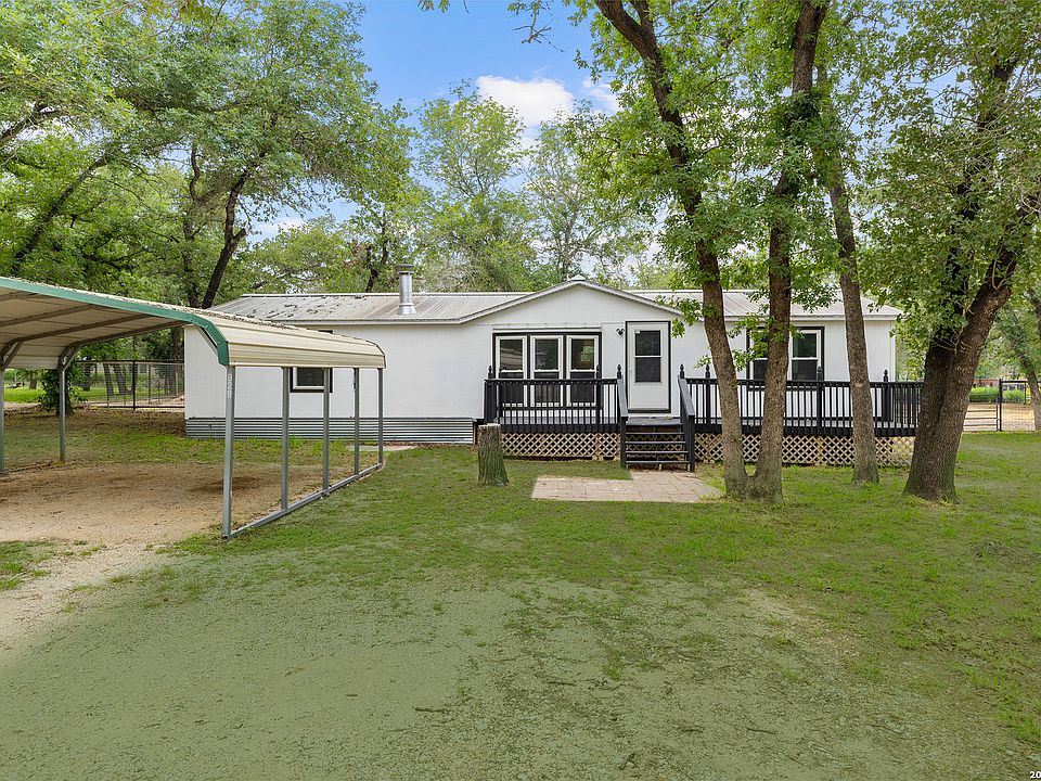 1st image of 929 Hickory Grv